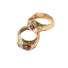 Load image into Gallery viewer, Ladybug Signet Ring
