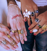 Load image into Gallery viewer, MG Orchid ring