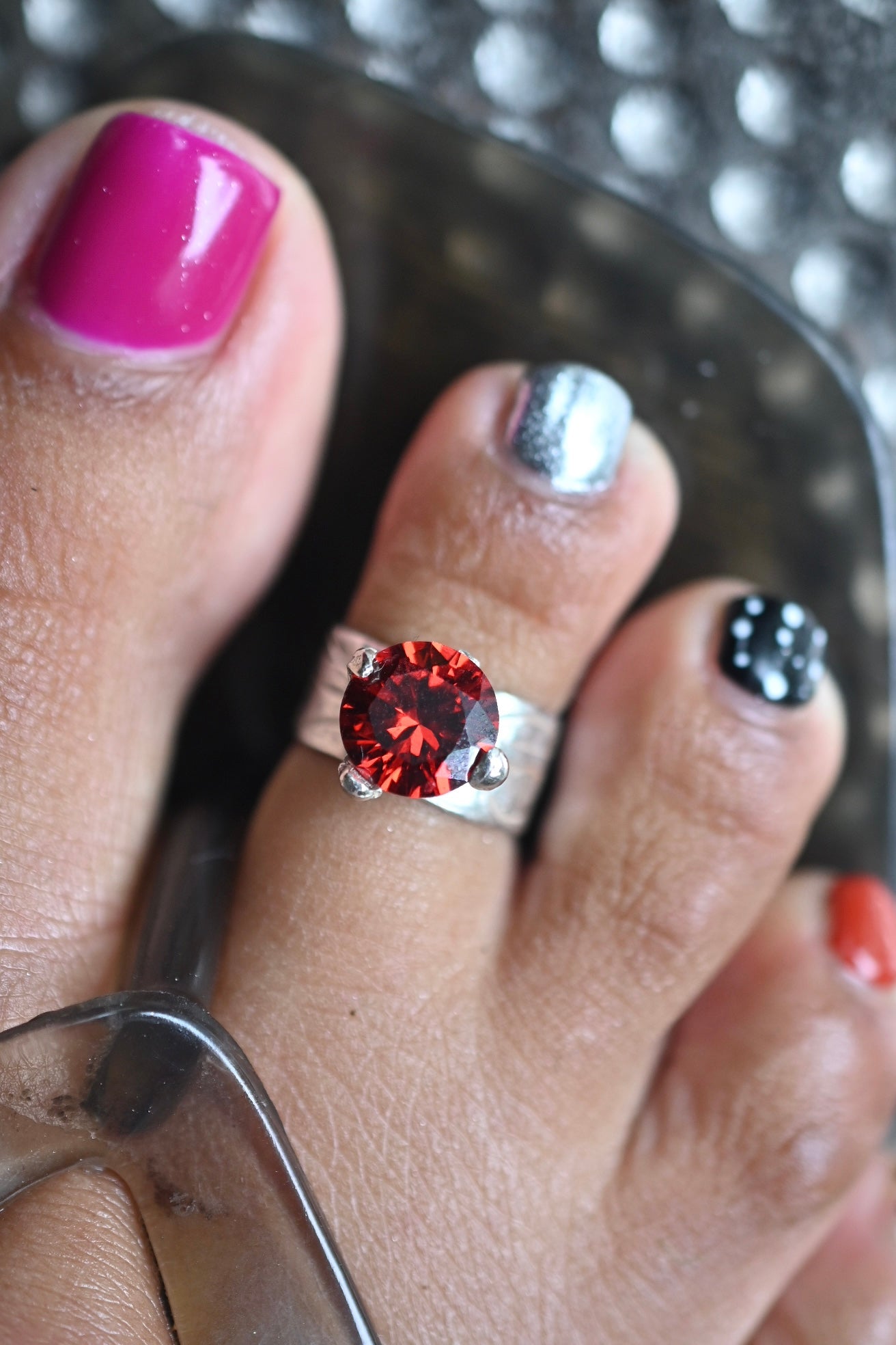 Starburst toe ring