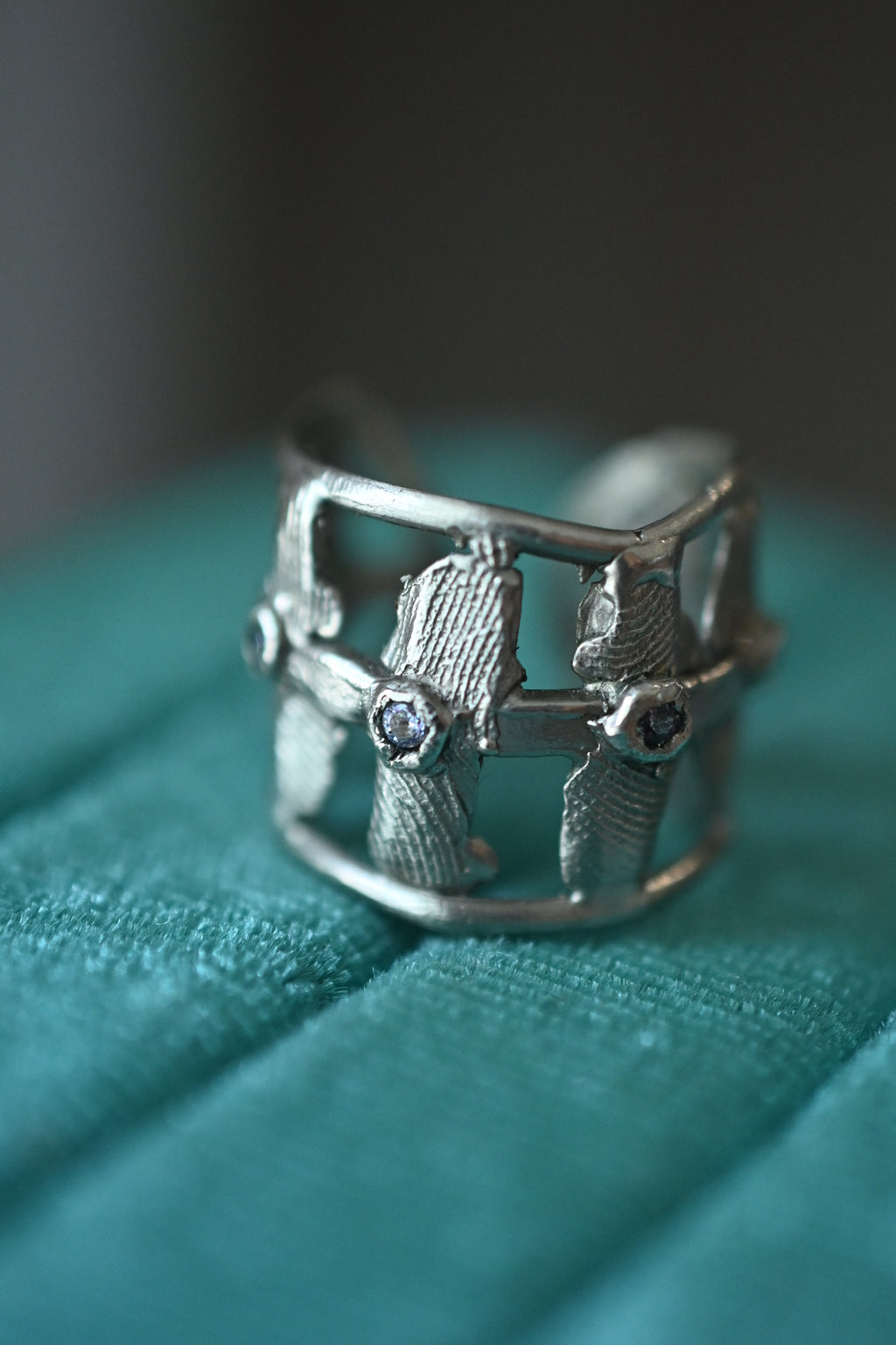 Barrel toe ring