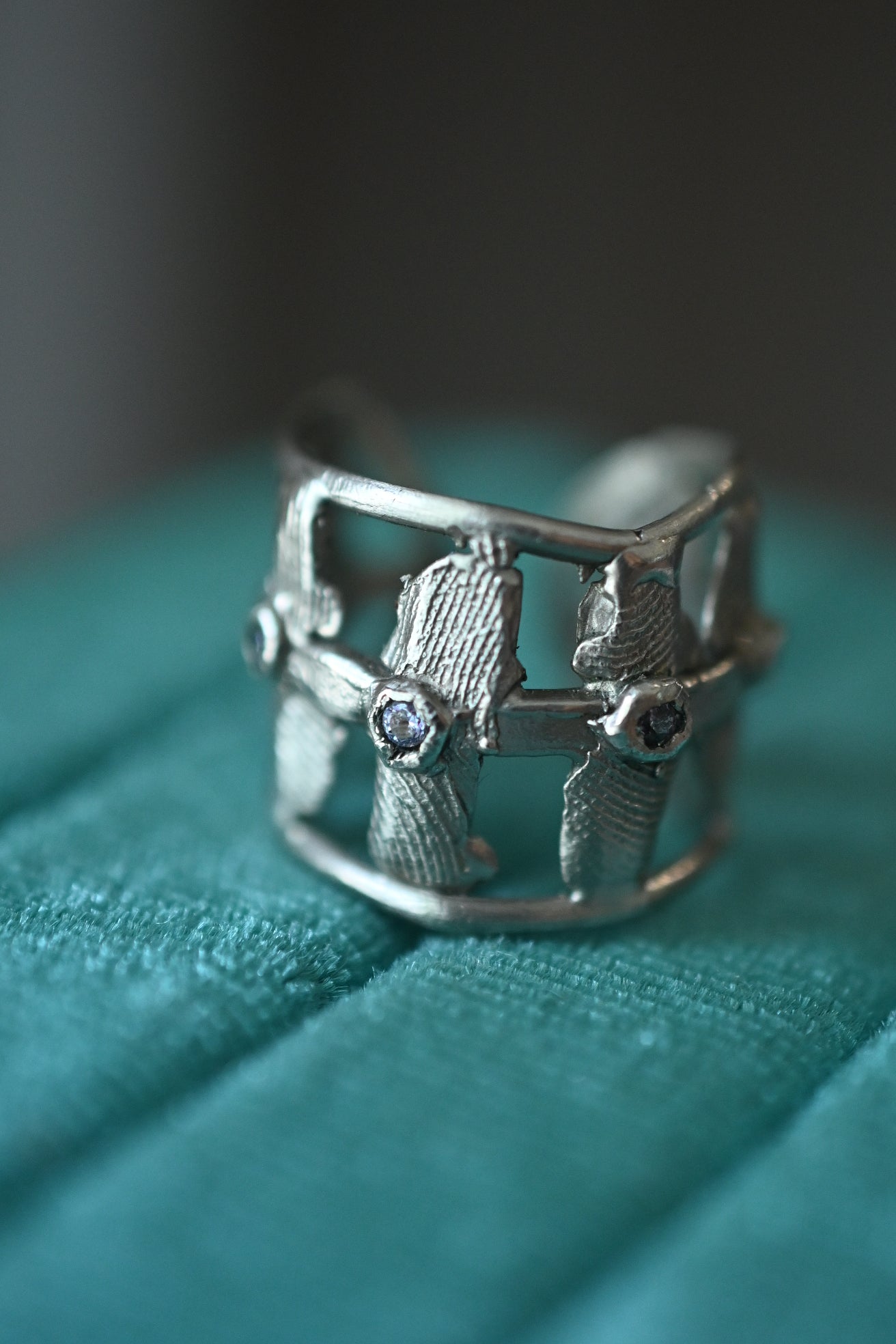 Barrel toe ring
