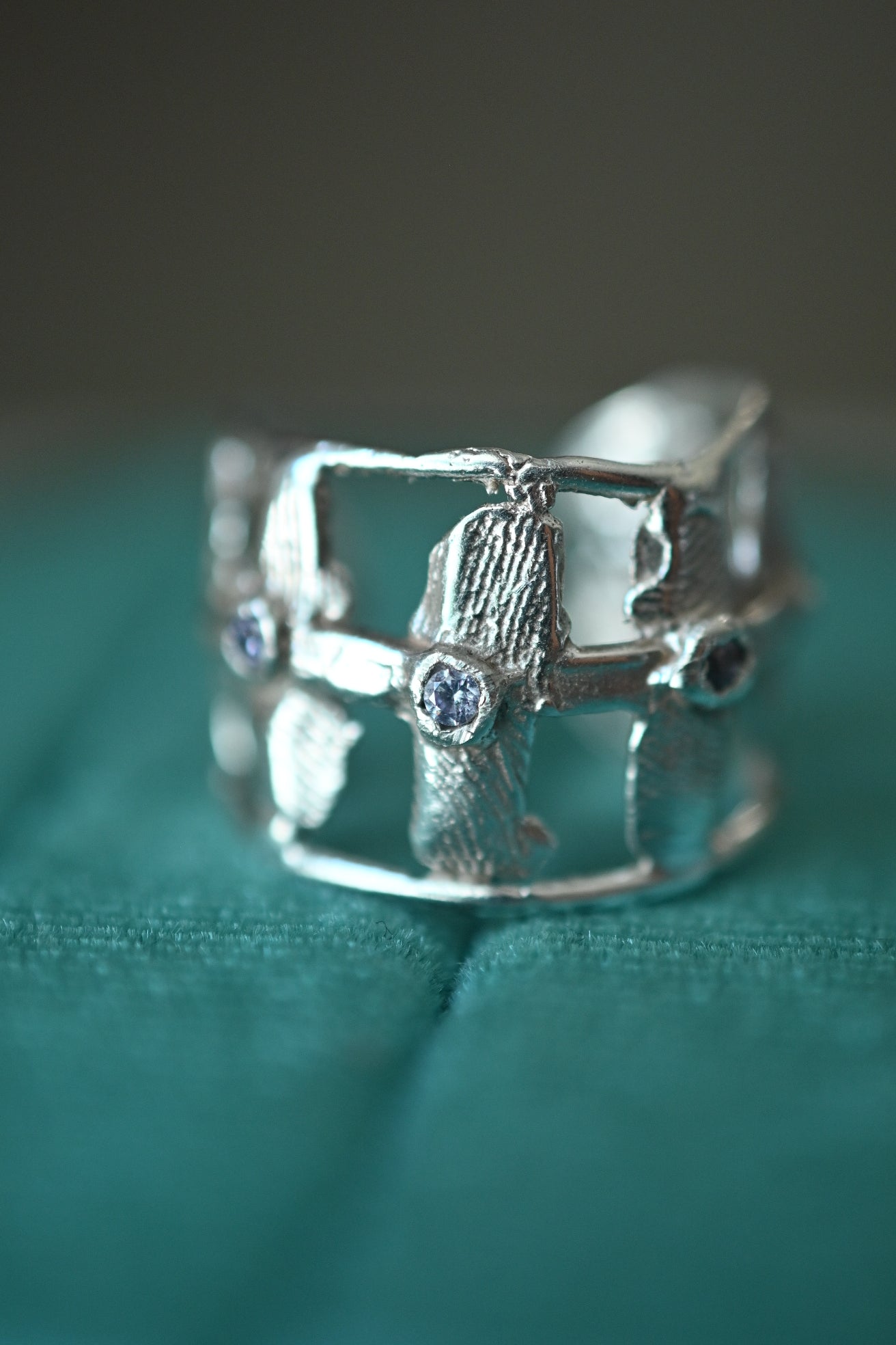 Barrel toe ring