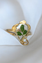 Load image into Gallery viewer, Wildflower ring size 7
