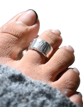 Load image into Gallery viewer, 04 Toe Ring
