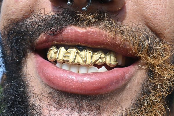 METAL GRiLLZ