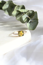 Load image into Gallery viewer, Cocoa Yellow Blossom Ring
